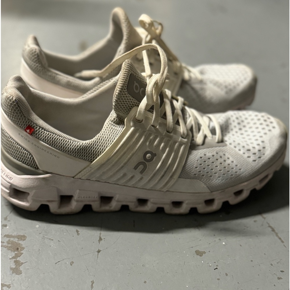 On cloud  Running Shoes - Size 9.5